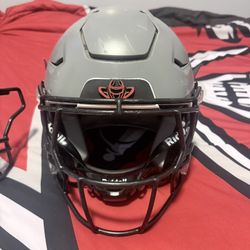 Used Riddell Speedflex Football Helmet Youth Medium (Flat gray)$200