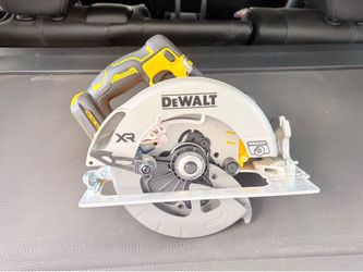 Circular Saw / Sierra de mano