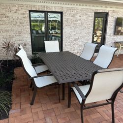 Outdoor Dining Set