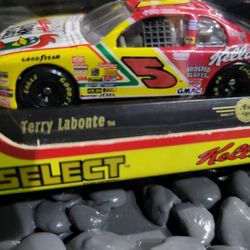 TOY COLLECTIBLES