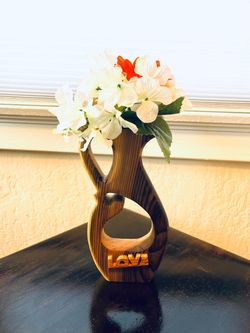 Dry vases made hardwood