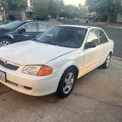 2000 Mazda Protege