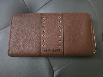 NINE WEST WALLET ZIPPER CARD HOLDER AND COINS
