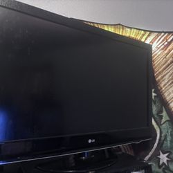 LG TV Works Well No Remote 
