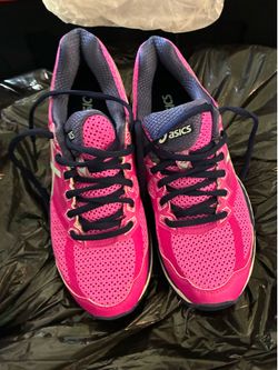ASICS brand new sneakers in box size 7