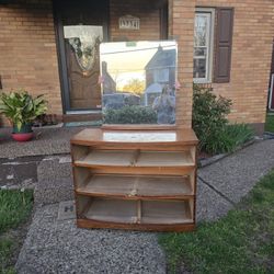 Dresser With Mirror 