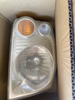 2004 Nissan Frontier Headlights