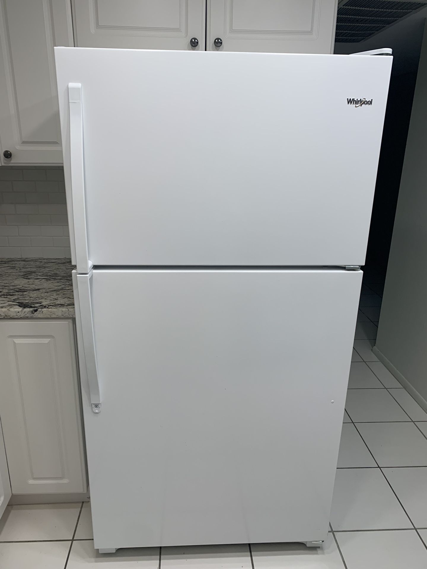 Refrigerator - Whirlpool - White