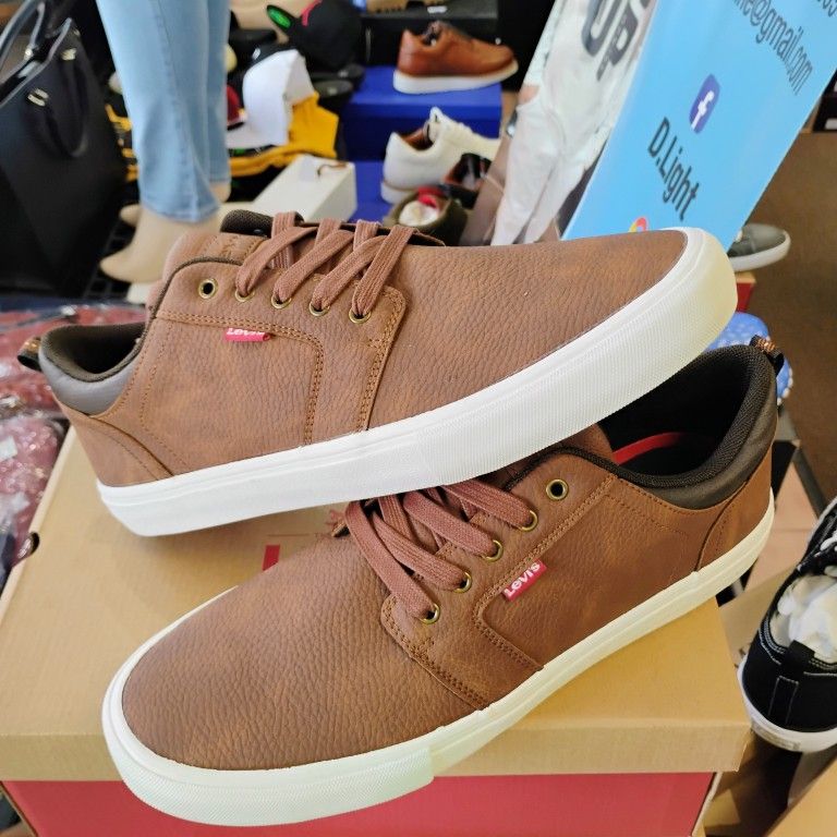 Levi's Strauss Low Top Sneakers