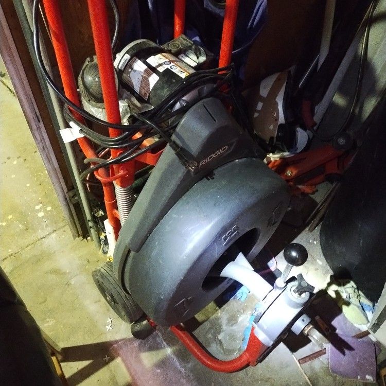 100 Ft Power Snake For Main Sewer Lines Never Used Brand New Xlnt Condition.