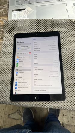 IPad 7th gen 128gb $95