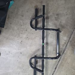 pull up bar  attach to door frame