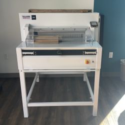 triumph 6655 Automatic Programmable Paper Cutter