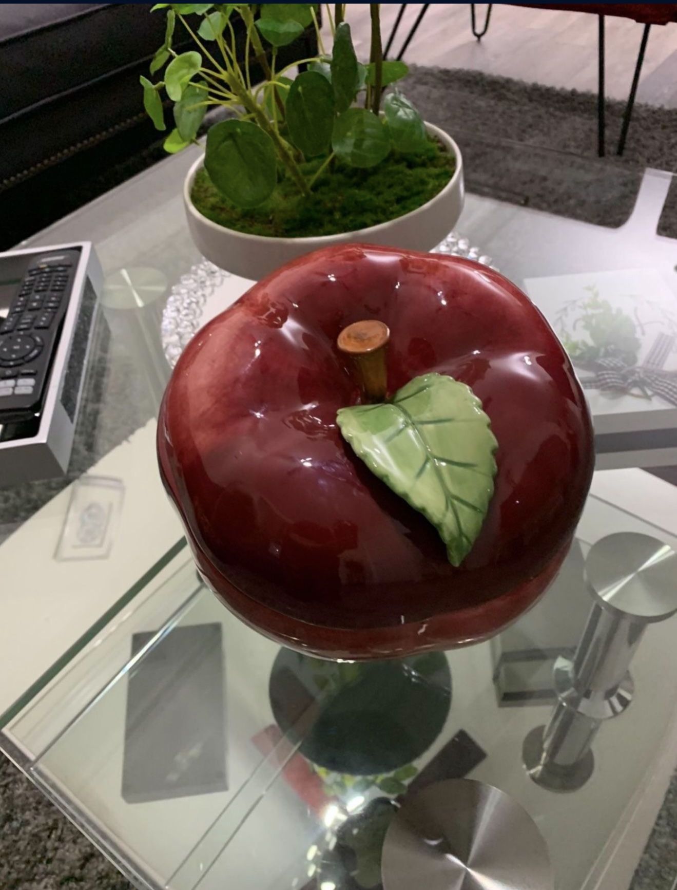 Pretty Home Decoration Big Apple 🍎 And Cookie Jar! Brand New ( Make Ofer Price)