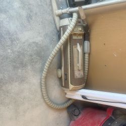 Electrolux Vacuum With Attachments