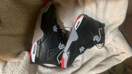 Jordan 4s