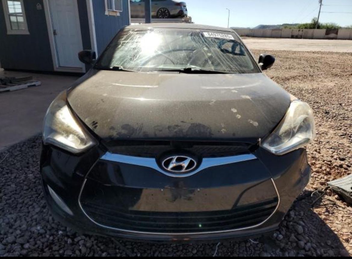 2013 Hyundai veloster 1.6 parts 
