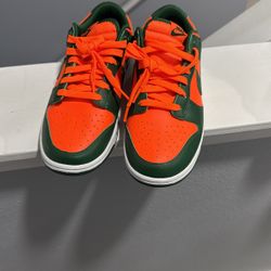 Miami hurricane dunks