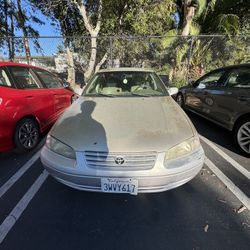 1998 Toyota Camry LE V6