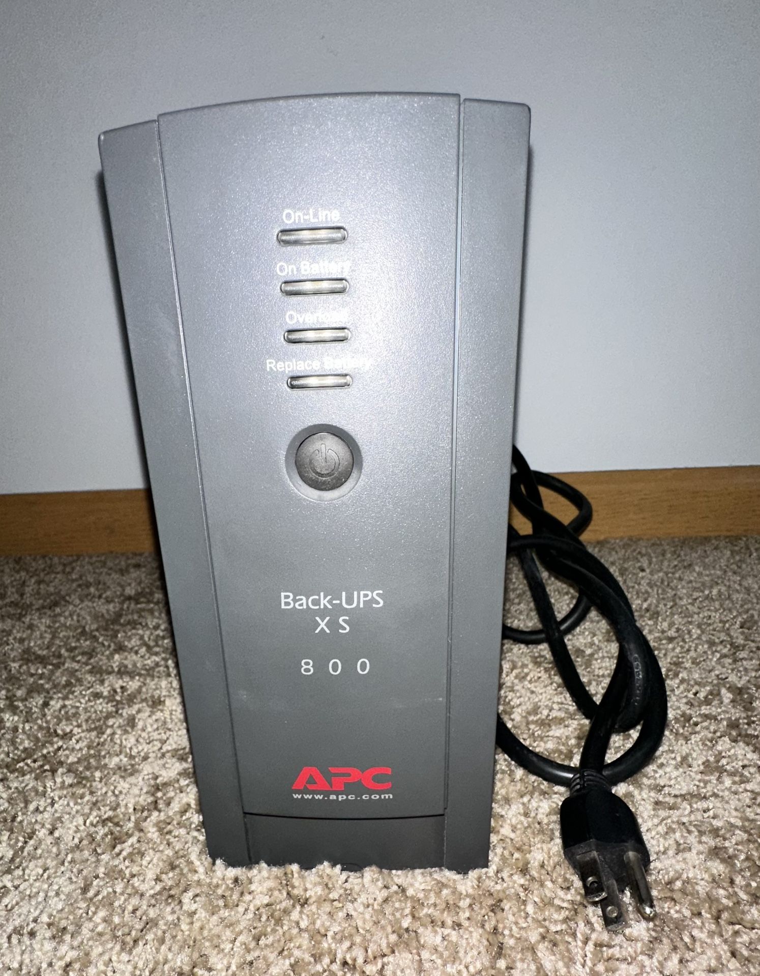 APC Back-UPS XS 800 (Tested & Not Working) - Has Battery - (FOR PARTS OR FIXING)