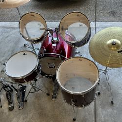 Pearl Forum Drum Set Complete