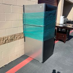 Chest Freezer – Works Great