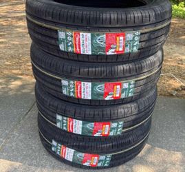 215 55 17 Blutrac Set of 4 Brand New