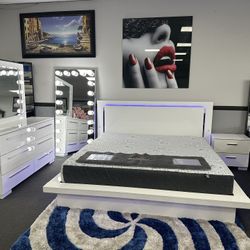 4PC King Bedroom Set