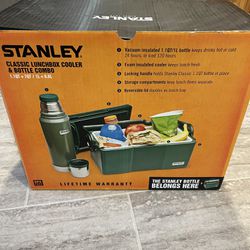 Stanley Classics Cooler And Lunchbox Combo