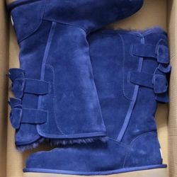 UGG blue winter boots size 7