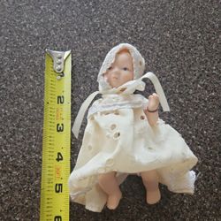 Tiny.tina.porcelian Doll