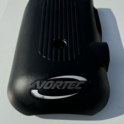 4.8 5.3 6.0 engine cover good condition!