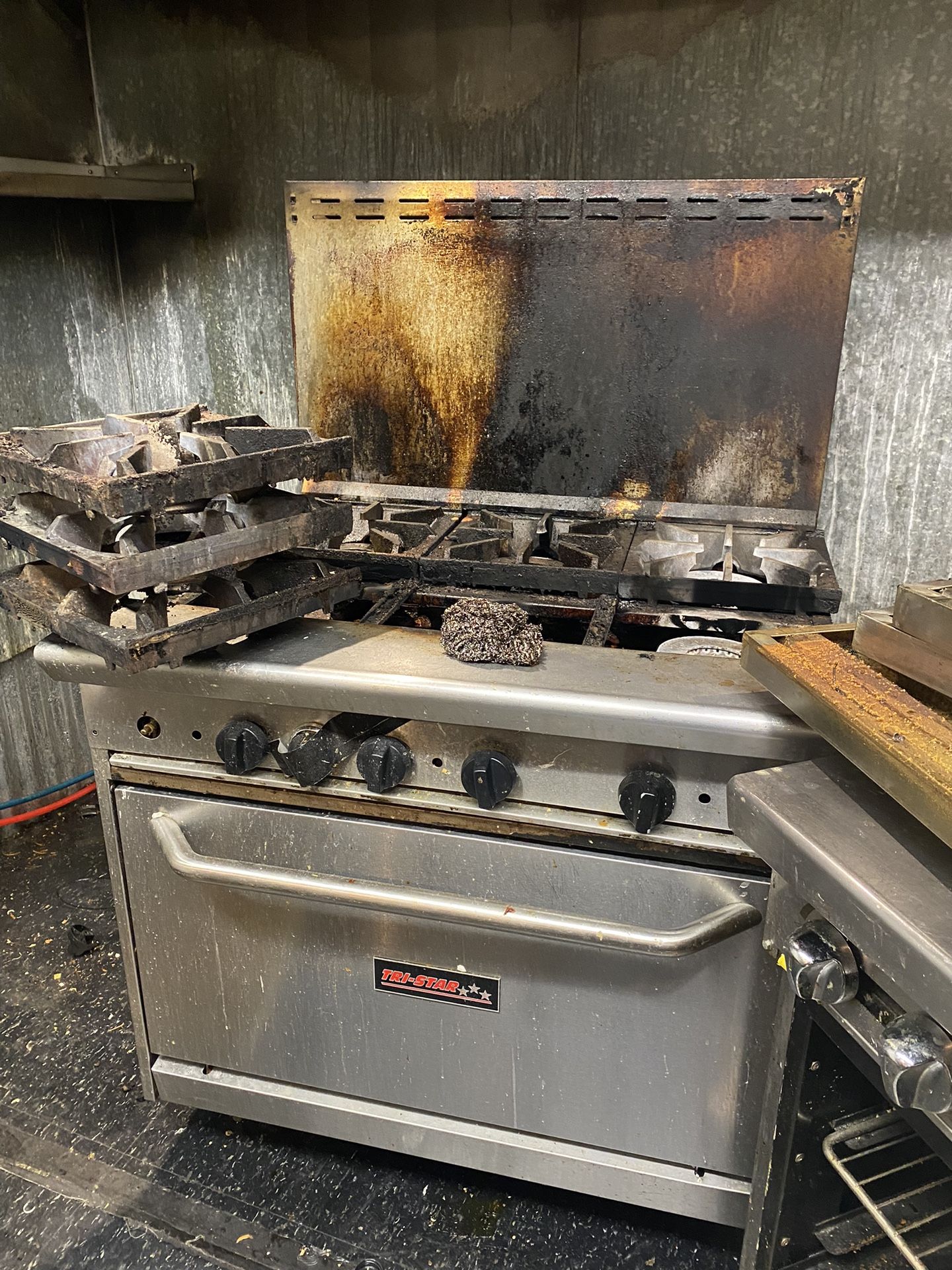 Commercial 6 Burner Stove/Oven