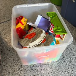 Big Tub Of Play Doh Toys, Includes Tub
