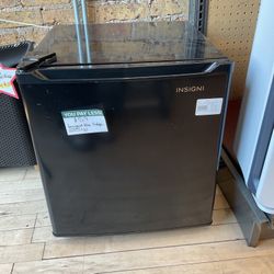 Insignia Mini Fridge 