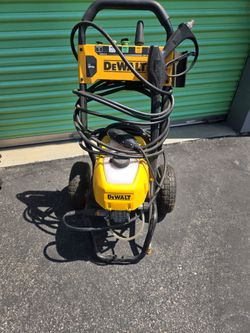 Dewalt Pressure Washer PSI 2400