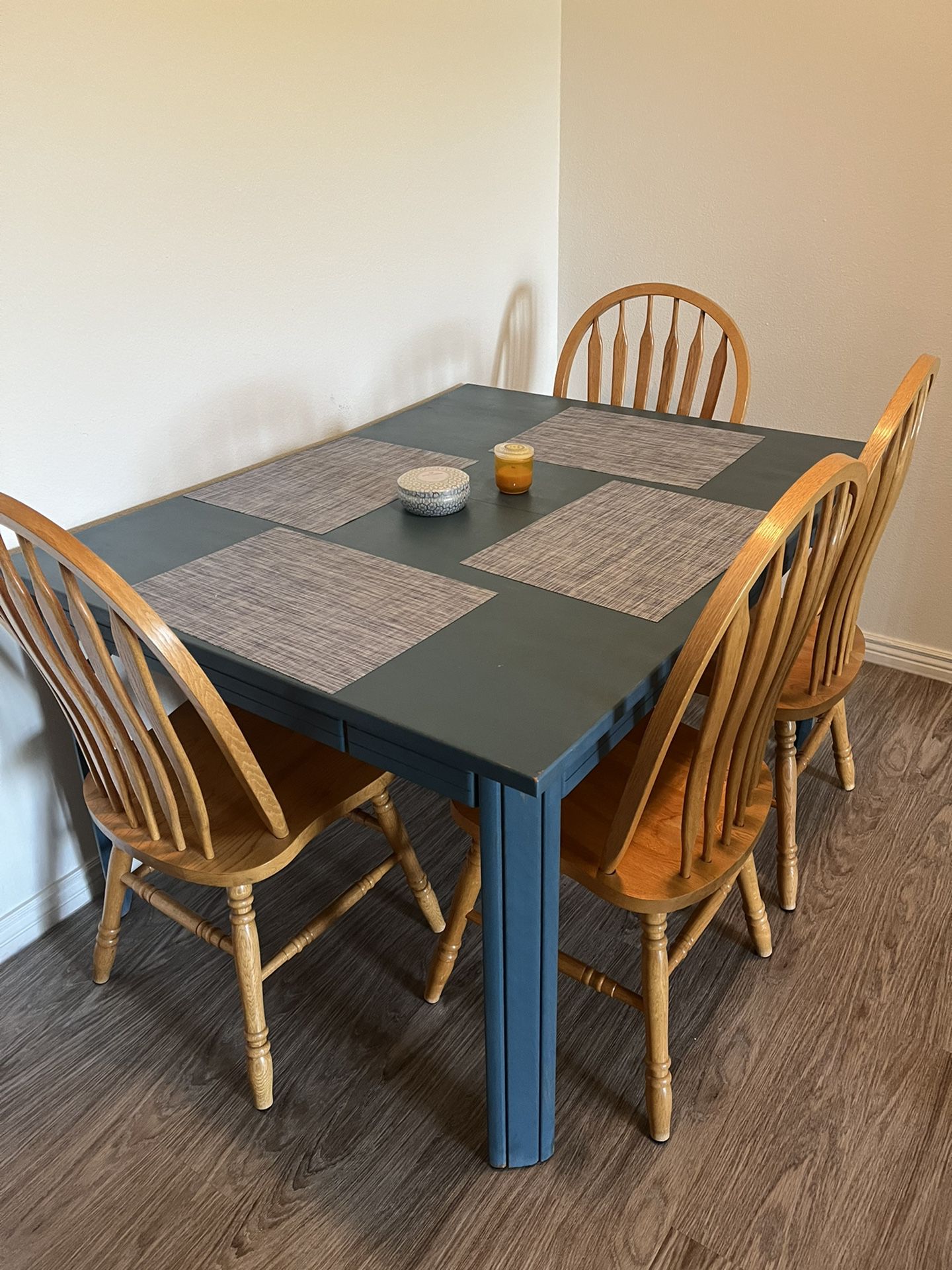 Rectangle Dining Table & 4 Chairs 