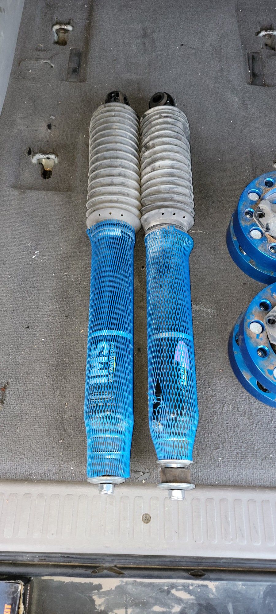 Dobinson IMS59-60682 Rear Shocks 0-1.75" Lift