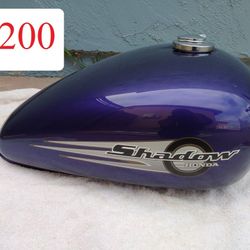 Honda Shadow Vlx 600 Gas Tank for Sale in Imperial Beach, CA - OfferUp