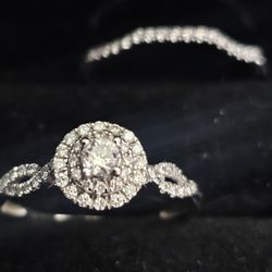 Diamond Engagement Ring & Wedding Band
