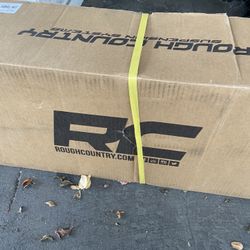 Rough Country Running Boards 05-22 (New)