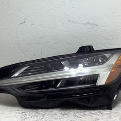 2019 2023 Volvo S60 left full LED headlight (1A)