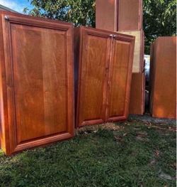 9 Cabinets 1 Bottom 8 Tops- Solid Wood