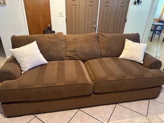 Couch set