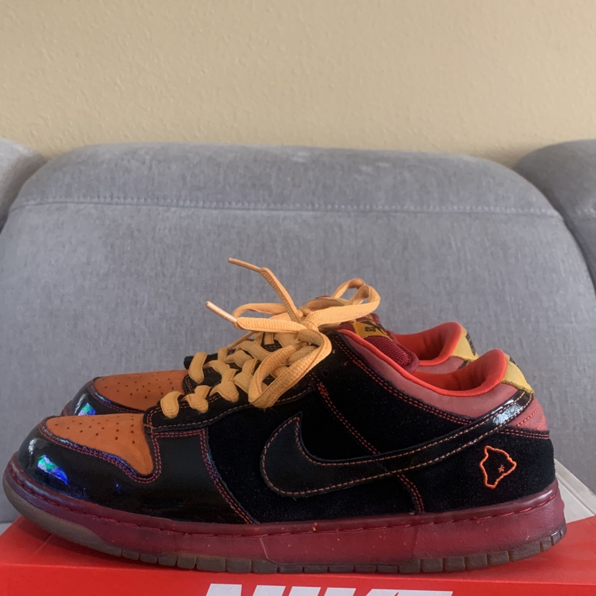Nike SB Dunk Low Hawaii ? ( 2006 Release ) Size 10.5 $800 OBO