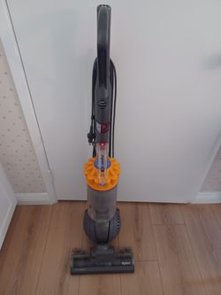 DysonDC40 Ball Upright Vacuum