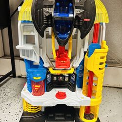 Imaginext DC Super Friends Ultimate Headquarters Playset Batman