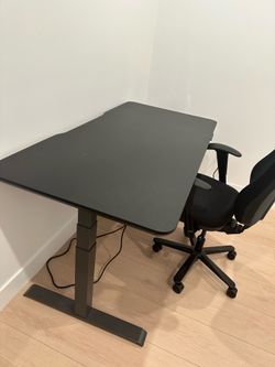 Standing desk