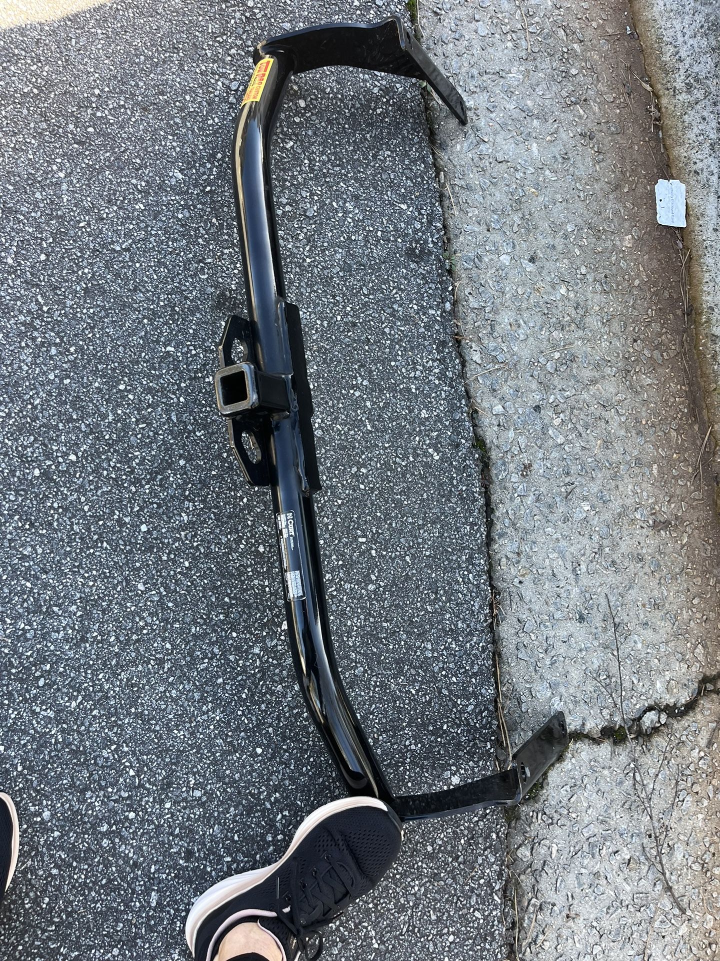 Bike Rack And Curt Cross Trailer Hitch mount