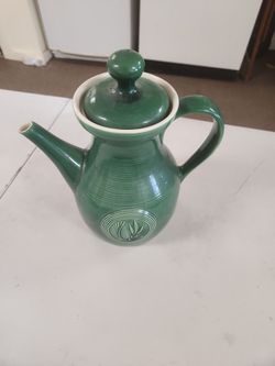 Large green teapot/pitcher